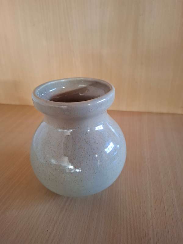 Ceramic Vase - height 14cm width 16cm
