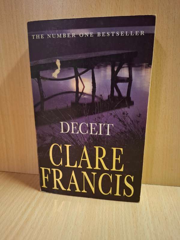 Deceit : Clare Francis (Paperback)