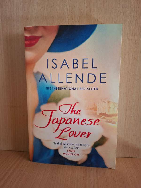 The Japanese Lover : Isabel Allende  (Paperback)
