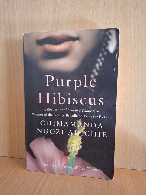 Purple Hibiscus: Chimamanda Ngozi Adichie (Paperback)