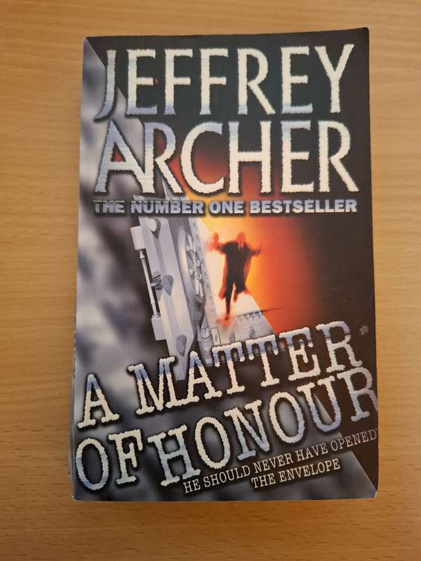 A Matter of Honour : Jeffrey Archer  (Paperback)