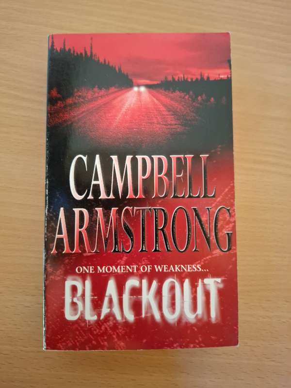 Blackout : Campbell Armstrong  (Paperback)