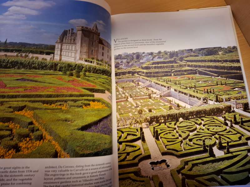 Flora in Focus - Baroque Gardens  (Hardcover)