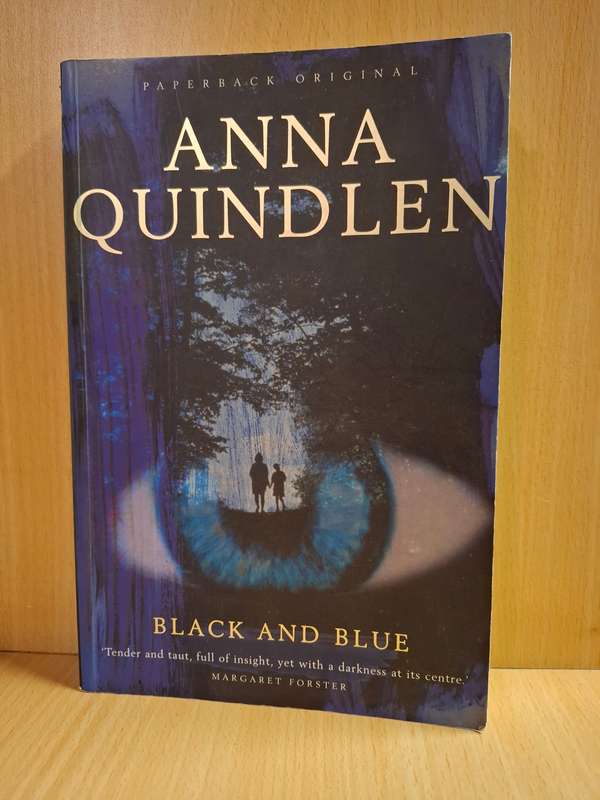 Black and Blue : Anna Quindlen  (Paperback)