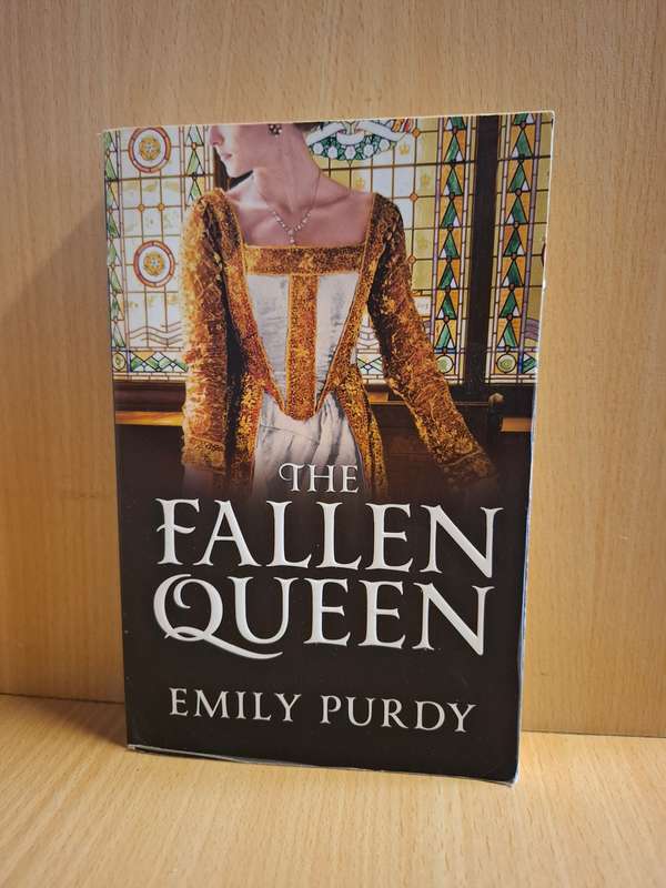The Fallen Queen : Emily Purdy  (Paperback)