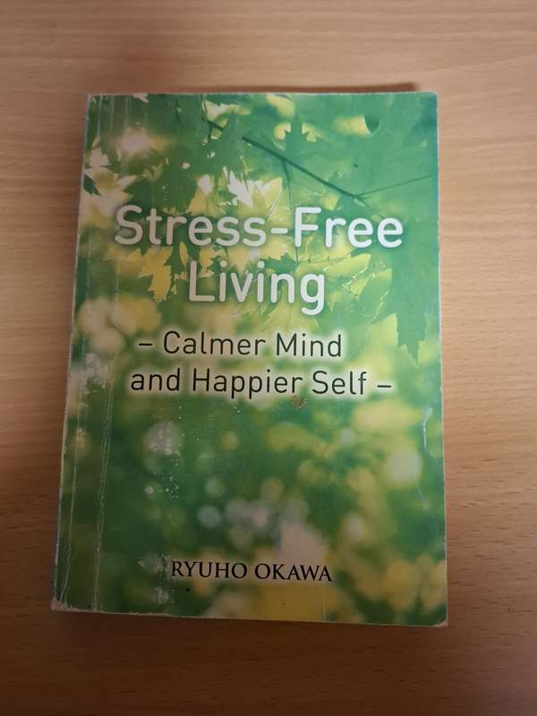 Stress-Free Living (Calmer Mind andHappier Self) Paperback