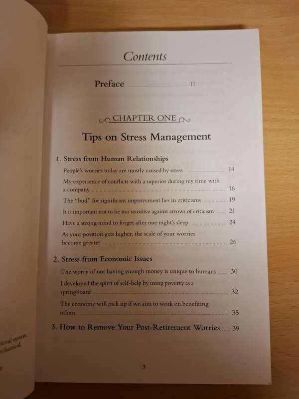 Stress-Free Living (Calmer Mind andHappier Self) Paperback
