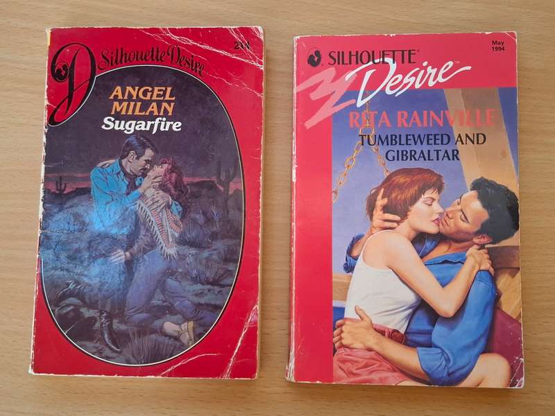 Lot of 10 Mills & Boon Books