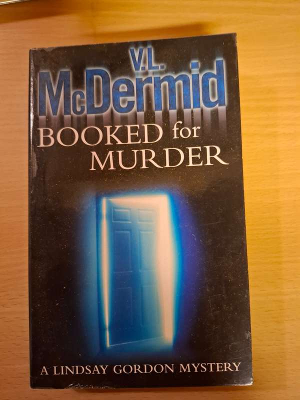 Booked for Murder: V.L. McDermid  (Paperback)