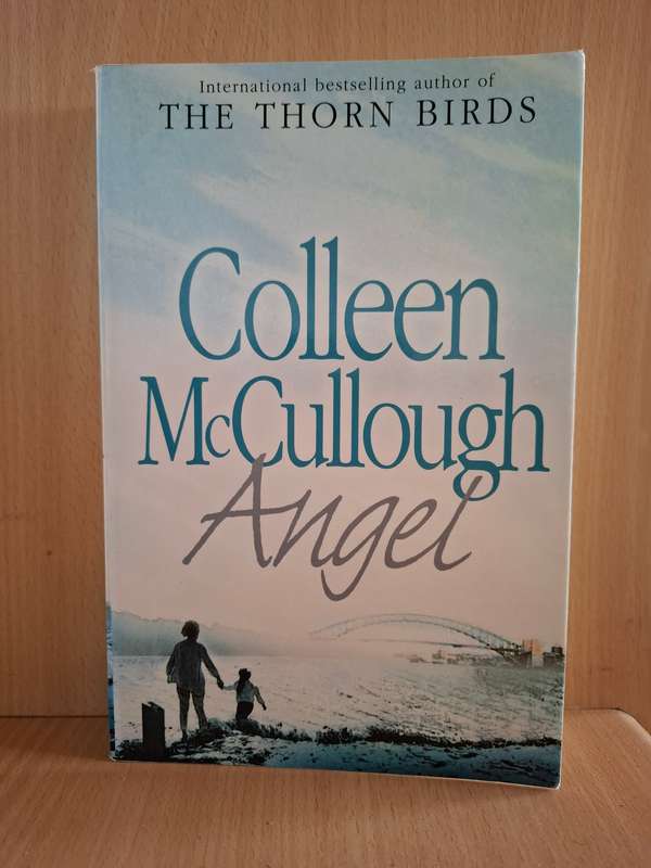 Angel : Colleen McCullough  (Large Paperback)