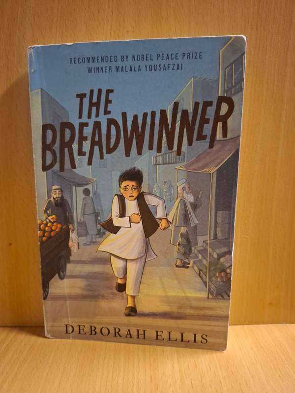 The Breadwinner : Deborah Ellis  (Paperback)