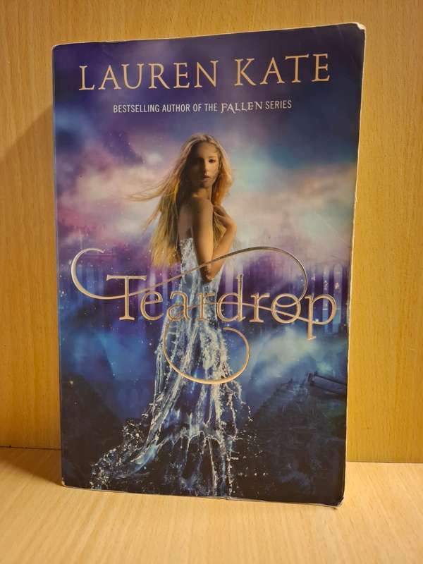 Teardrop : Lauren Kate  (Paperback)