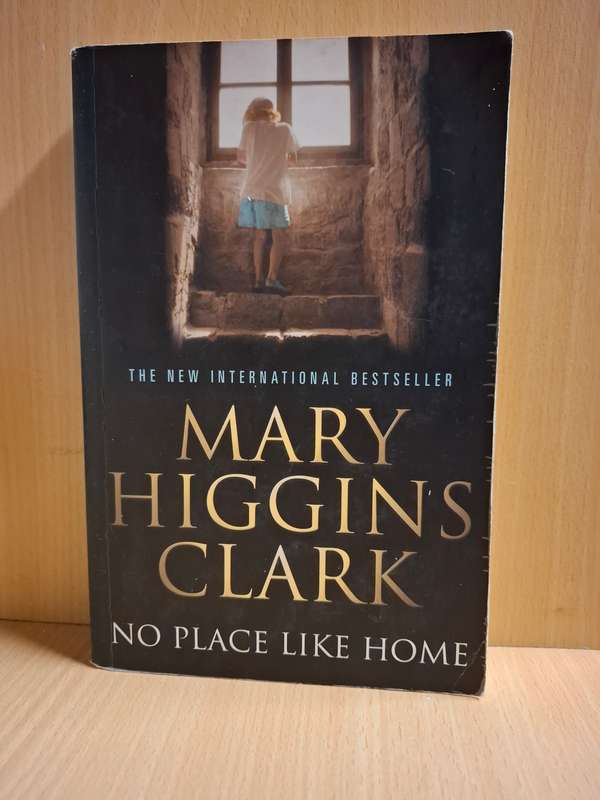 No Place Like Home : Mary Higgins Clark  (Paperback)