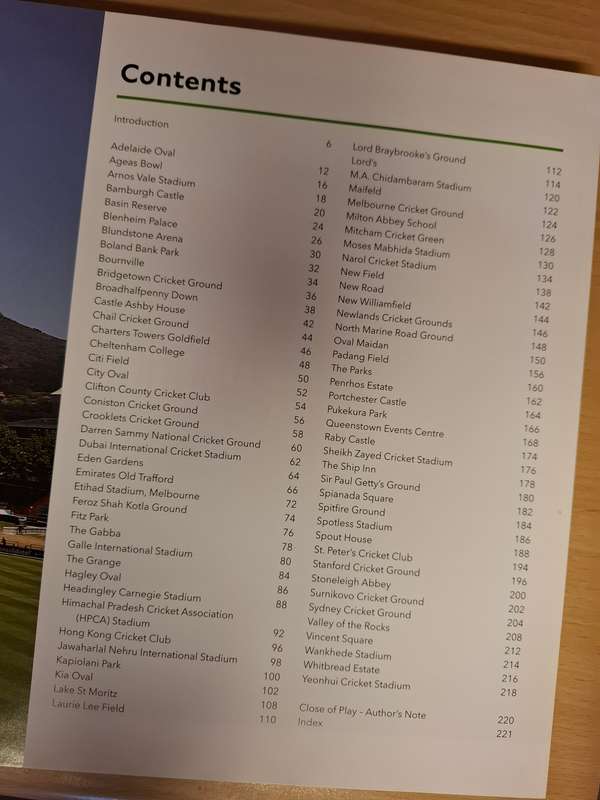 Remarkable Cricket Grounds :Brian Levison  (Hardcover)