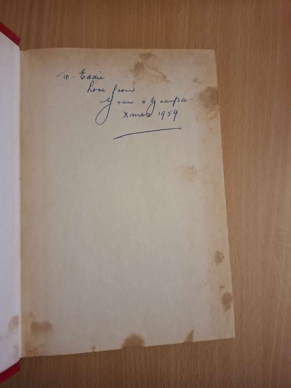 Treasure Island: Robert Louis Stevenson (Hardcover)
