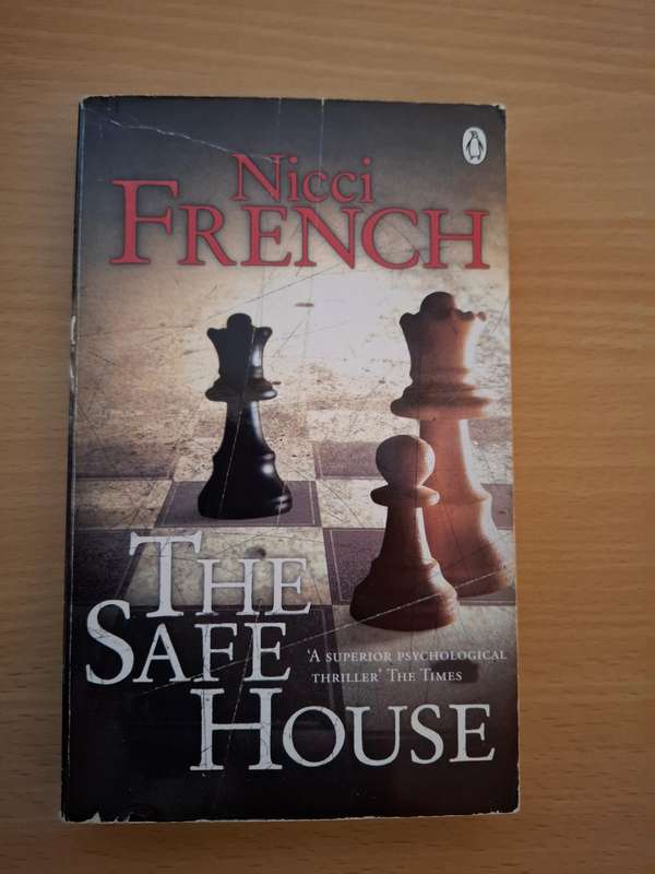 The Safe House: Nicci French (Paperback)