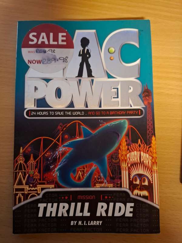 Zac Power - Thrill Ride by H.I. Larry (Paperback)