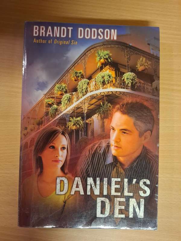 Daniel`s Den : Brandt Dodson  (Paperback)