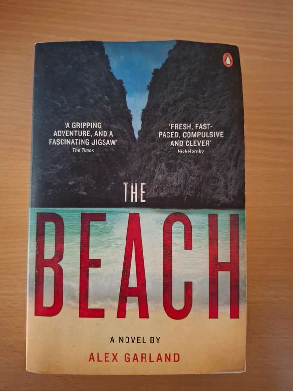 The Beach : Alex Garland  (Paperback)