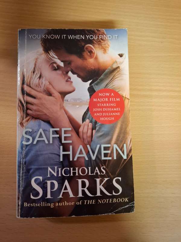 Safe Haven : Nicholas Sparks (Paperback)