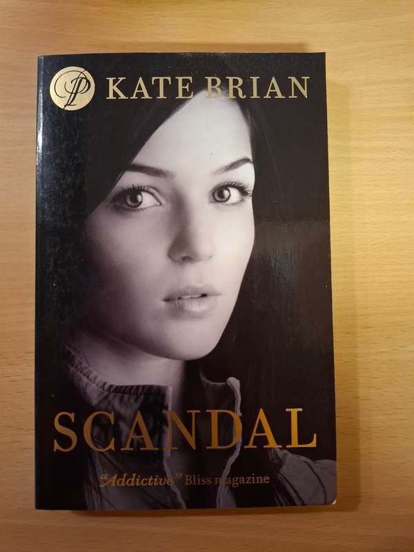 Scandal : Kate Brian  (Paperback)