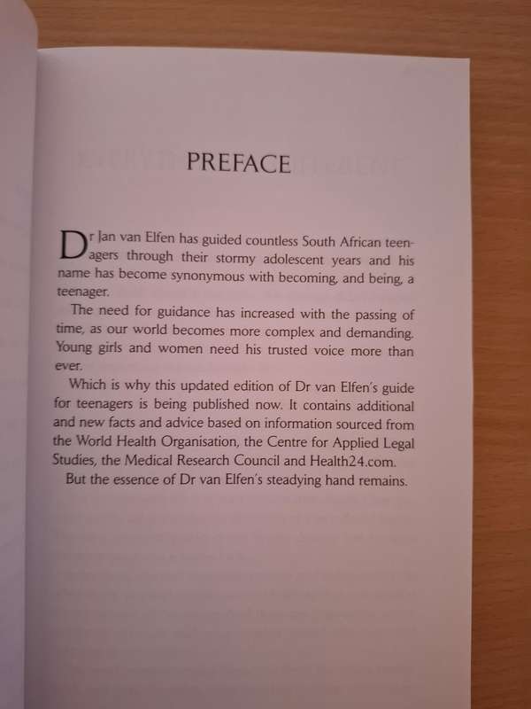 What Every Girl Should Know : Dr Jan van Elfen  (Paperback)