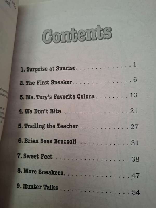 Calendar Mysteries - September Sneakers by Ron Roy  (Paperback)