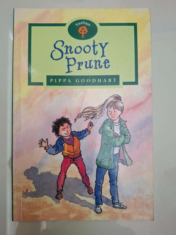 Snooty Prune : Pippa Goodhart  (Paperback)