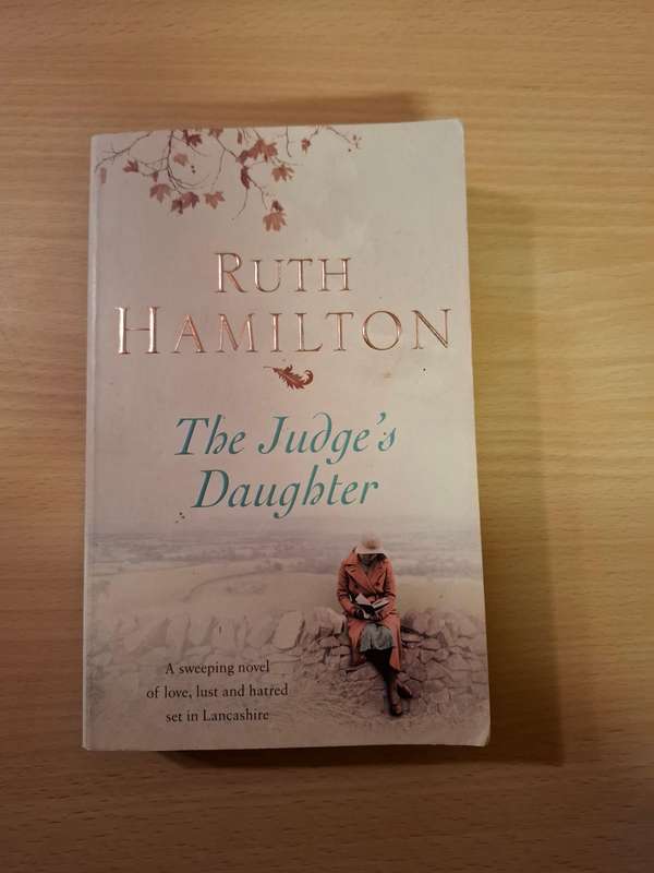 The Judge`s Daughter : Ruth Hamilton  (Paperback)