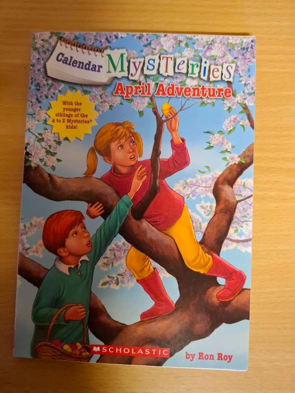 Calendar Mysteries - April Adventure by Ron Roy  (Paperback)