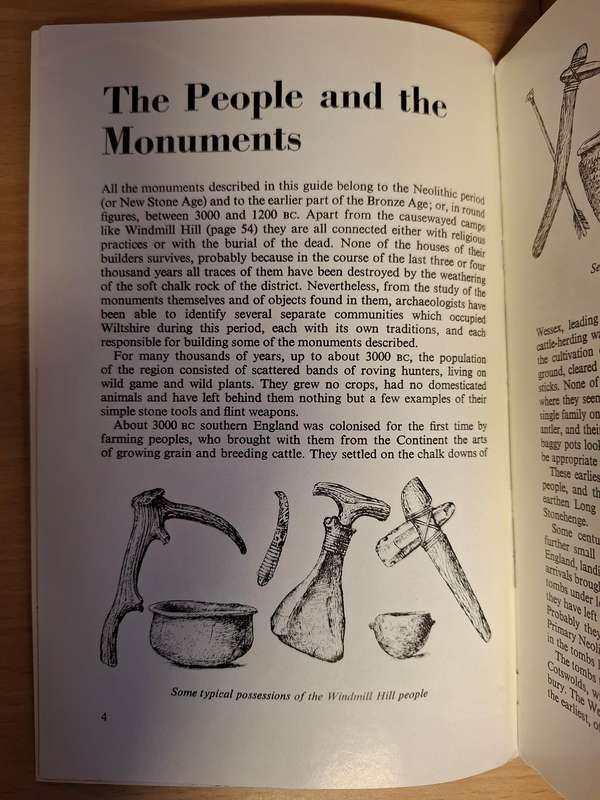 Stonehenge and Avebury and Neighbouring Monuments: Richard John Copland Atkinson (Paperback)