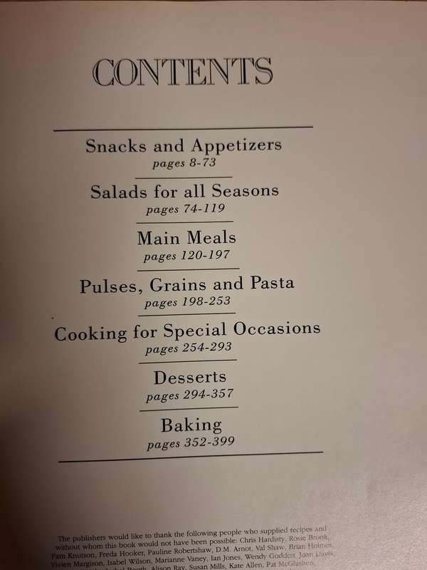 The Complete Vegetarian Cookbook - Quick & Easy Recipes  (Hardcover)