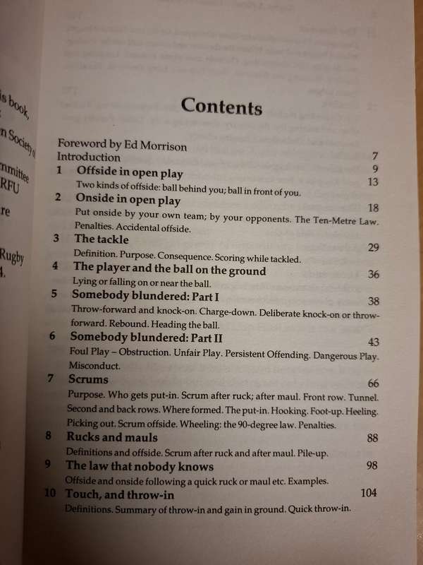 Rugby - A Player`s Guide to the Laws : Derek Robinson (Paperback)