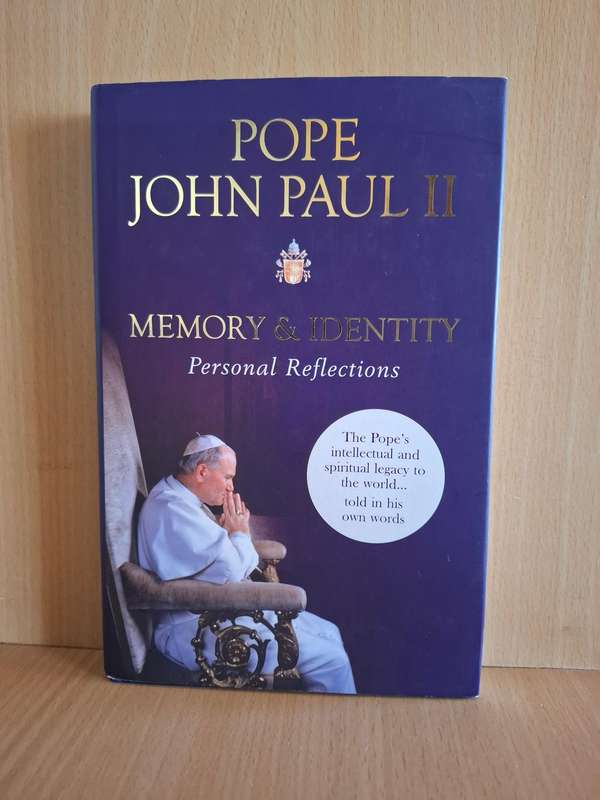 Memory &  Identity - Personal Reflections - Pope John Paul II (Hardcover)