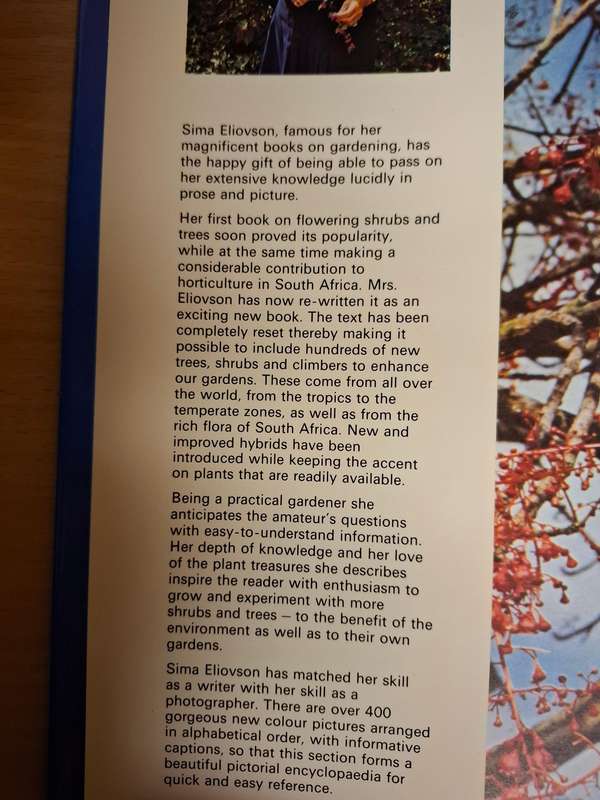 Shrubs, Trees and Climbers : Sima Eliovson  (Hardcover)