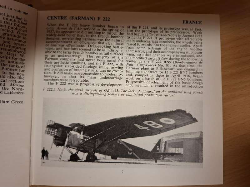 Planes- Bombers and Reconnaissance Aircraft - Volume Eight : William Green (Hardcover)