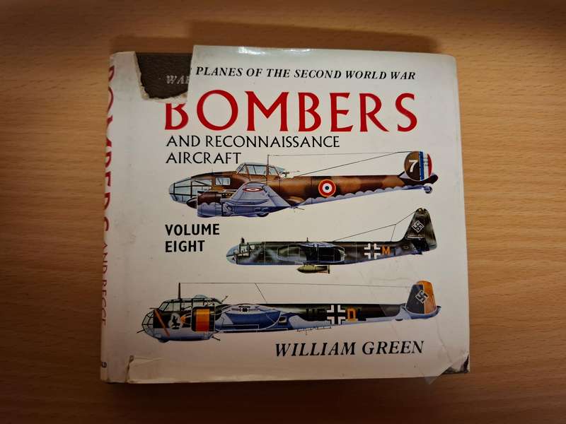 Planes- Bombers and Reconnaissance Aircraft - Volume Eight : William Green (Hardcover)