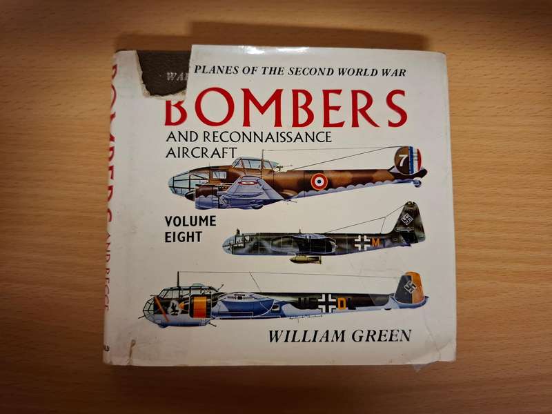 Planes- Bombers and Reconnaissance Aircraft - Volume Eight : William Green (Hardcover)