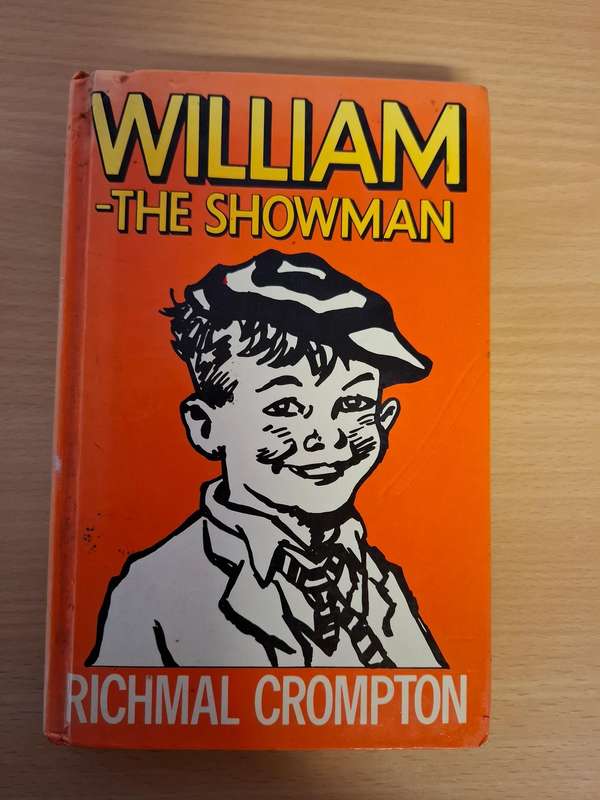 William The Showman by Richmal Crompton  (Hardcover)