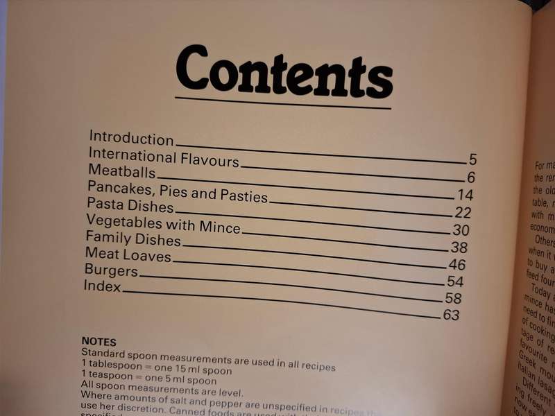 100 Mince Dishes Edited by Stella Joyce  (Hardcover)