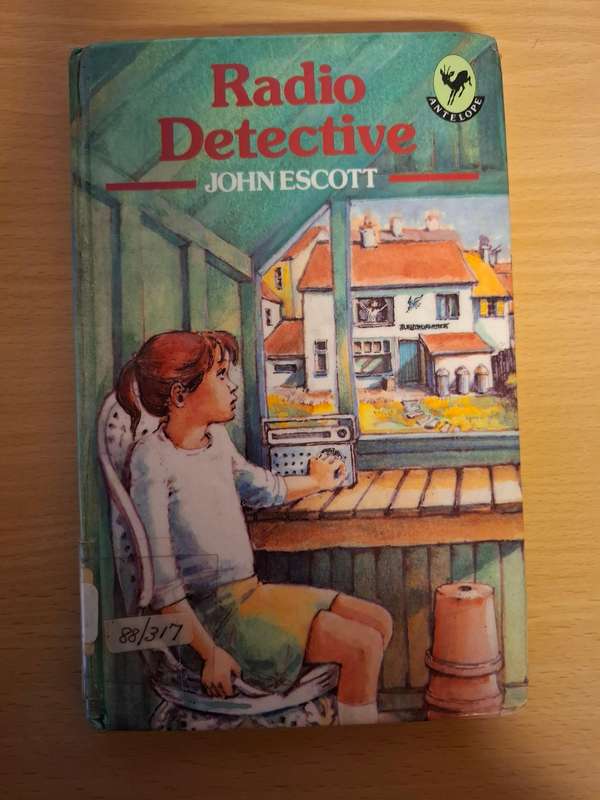 Radio Detective : John Escott (Hardcover)