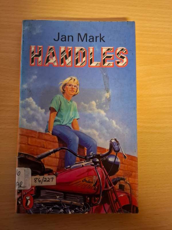 Handles : Jan Mark  (Paperback)