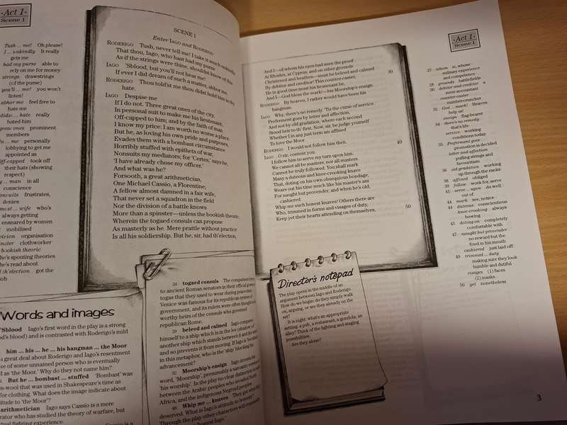 Othello: William Shakespeare  (Paperback)