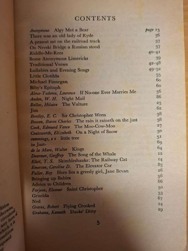 The Armada Lion Book of Young Verse Chosen by Julia Watson  (Paperback)