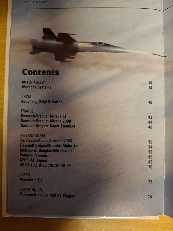 The New Illustrated Guide to Modern Attack Aircraft : Mike Spick & Tim Ripley (Hardcover)