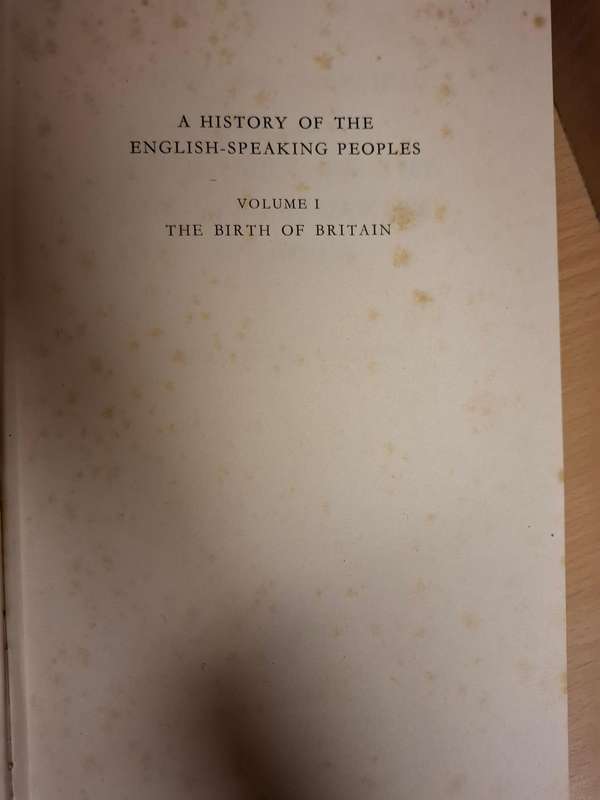 A History of The English-Speaking Peoples (Volume 1) The Birth of Britain (Hardcover)