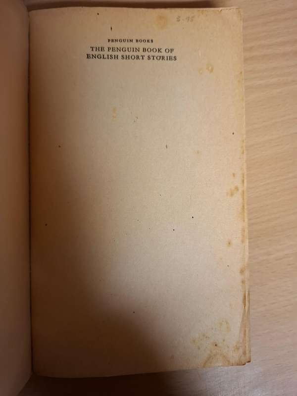 The Penguin Book of English Short Stories Edited by Christopher Dolley  (Paperback)