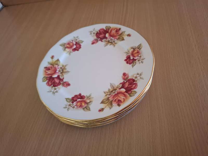 Set of 5 Vintage Queen Anne Bone China Cake Plate - width 16cm