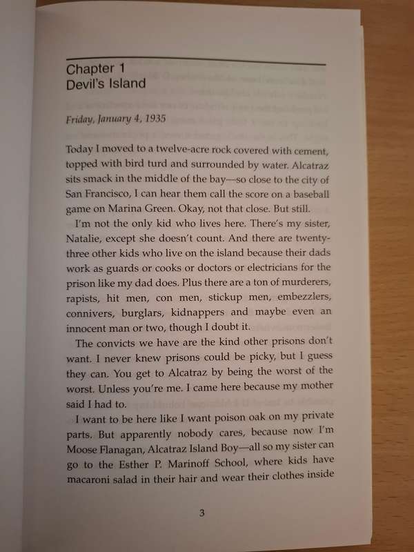 Al Capone Does My Shirts : Gennifer Choldenke  (Hardcover)