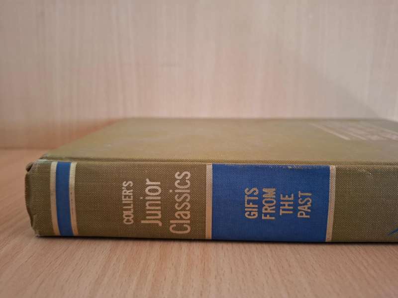 Collier`s Junior Classics - Gifts From The Past (Hardcover)